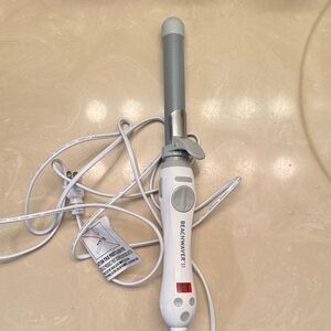 Beachwaver S1 White & Silver Curling Wand